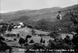 The golf courses with the cable car cabin