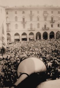 Crowds in Piazza Colombo for Mussolini's speech on 10 June 1940