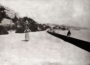 Passeggiata Imperatrice nel 1880 con fioraia e l'Hotel