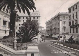L'hôtel en face de l'hôtel Europa dans les années 50 - 60