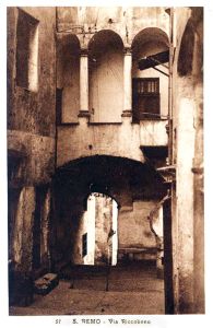 La loggia arrière de la Via Riccobono sur une carte postale ancienne