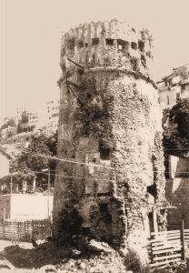 Il Bastione quando fu salvato dalla demolizione degli anni '50
