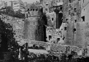 Il Bastione de la Ciapéla con le mura ancora esistente agli inizi del XX sevolo