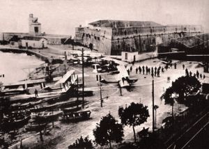 1914 Military seaplanes in front of Santa Tecla