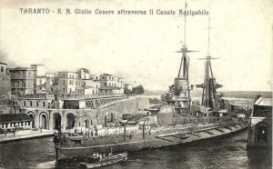 La " Giulio Cesare " a Taranto