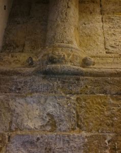 Romanesque-Gothic apse column findings