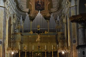Il complesso dell'organo, del coro e la cantoria