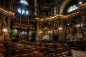 L'interno della Basilica con l'Organo
