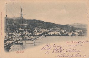 Il porto, la costa e la prua di due velieri